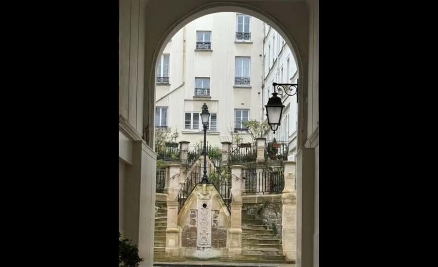 Montmartre for Art Lovers - Walking tour with Expert Guide - Before You Go: Shoes, Slopes, and Who This Tour Fits