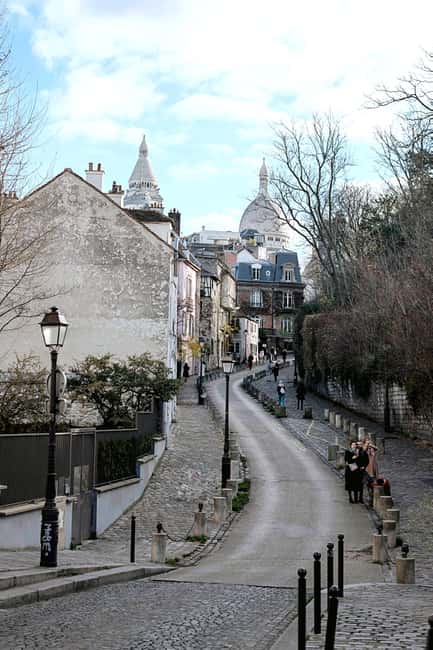Montmartre for Art Lovers - Walking tour with Expert Guide - From Le Buse de Dalida to Rue de l’Abreuvoir, You Get the “Art as Daily Life” Feeling