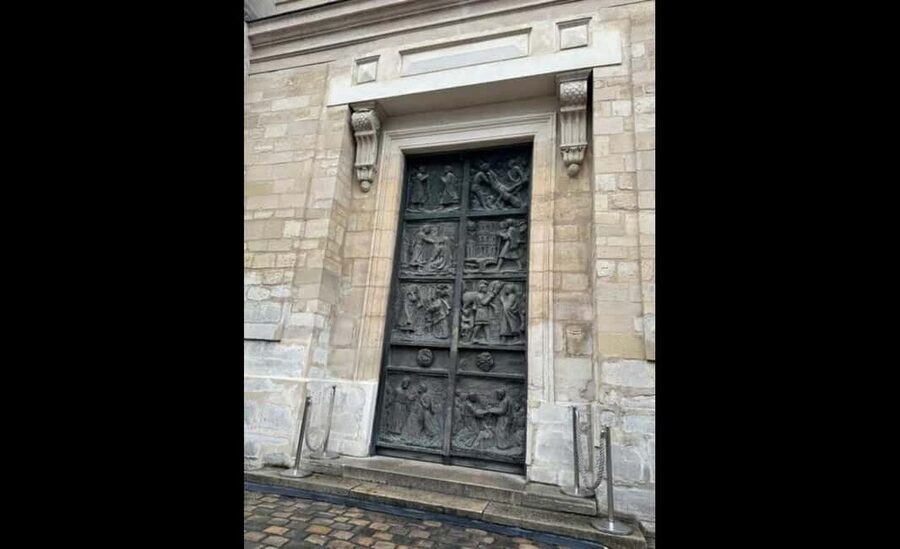Montmartre for Art Lovers - Walking tour with Expert Guide - The Drawing Session: Why the Sketching Break Is More Than a Fun Activity