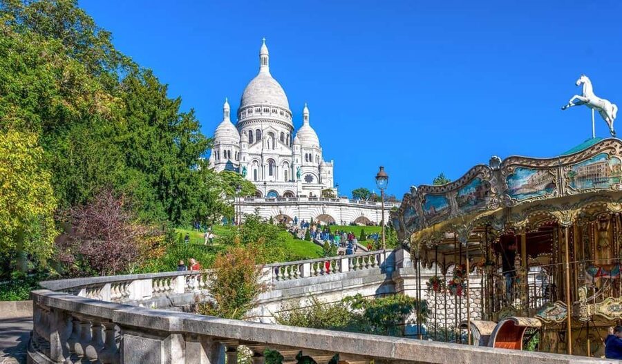 Montmartre: Guided Tour for Kids and Families - Moulin de la Galette and Le Bateau-Lavoir: classic Montmartre stopovers