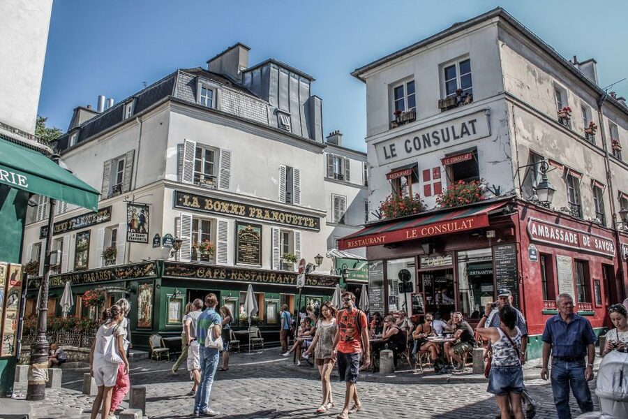 Montmartre & Sacré Coeur: 2.5-Hour Walking Tour - Why the guide makes this tour better, even when the landmarks are famous