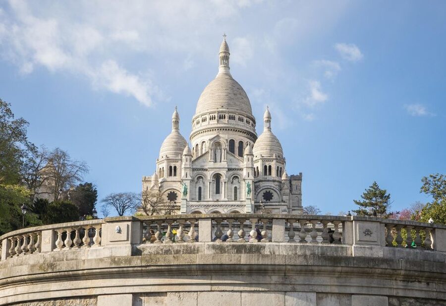 Montmartre Walking Tour in English - Café Deux Moulins and the Amélie Link That Still Feels Local