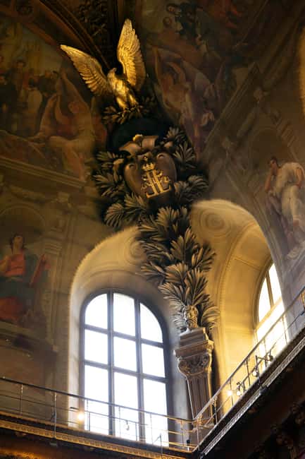 Night at the Louvre Museum: 6-people Max Guided Exploration - Skip-the-Line Entry Through a Separate Route