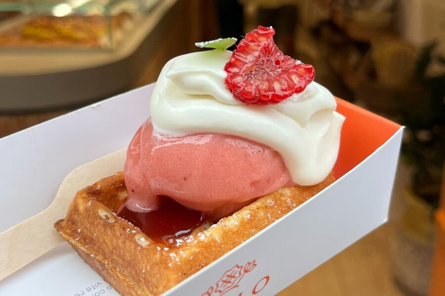 No Diet Club - Special Sweet Tour in Paris ! - Your guide and small group, where names like Jade matter