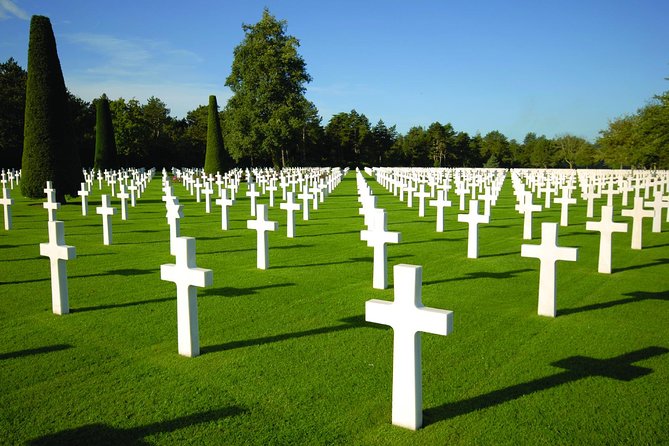 Normandy American & British DDay Beaches Halfday Tour from Bayeux - Colleville-sur-Mer American Cemetery: Quiet Views With Heavy Meaning