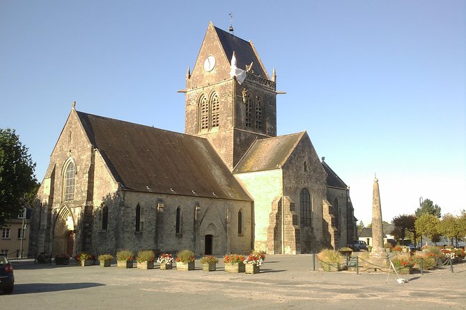 Normandy American D-Day Experience - Group tour from Bayeux - Stop 1 and the Omaha start: standing where the morning began