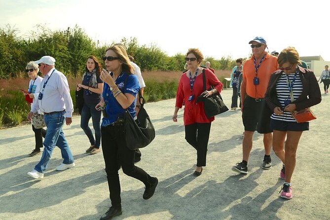 Normandy D-Day Sites & Cemetery Day Trip from Paris with Lunch - Guides and pacing: what makes the best part of the day