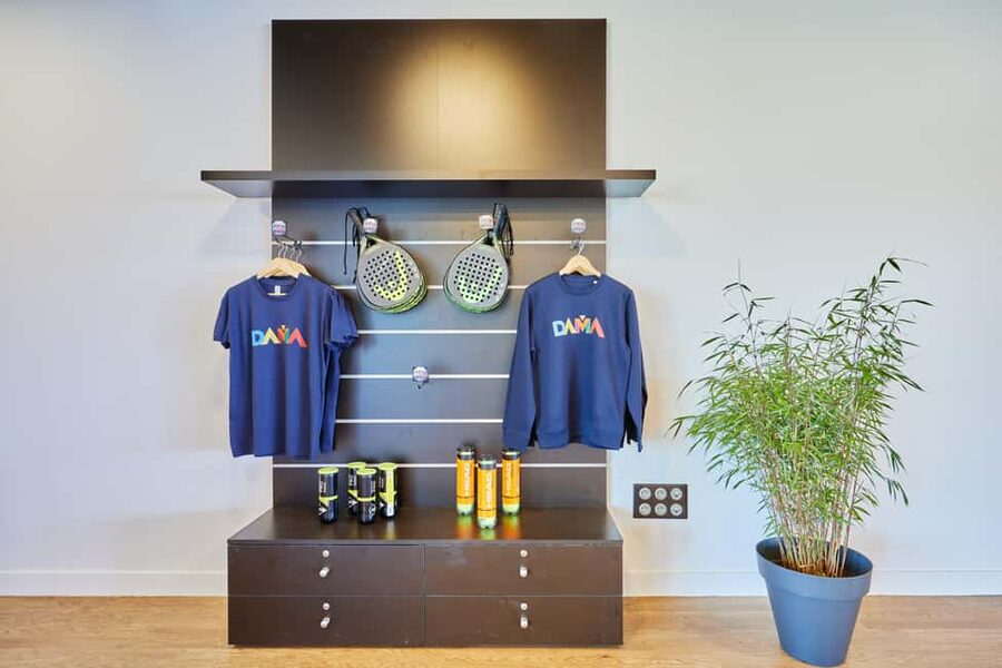 Padel Deauville - Where to Meet DAMA Deauville and What the First Minutes Feel Like