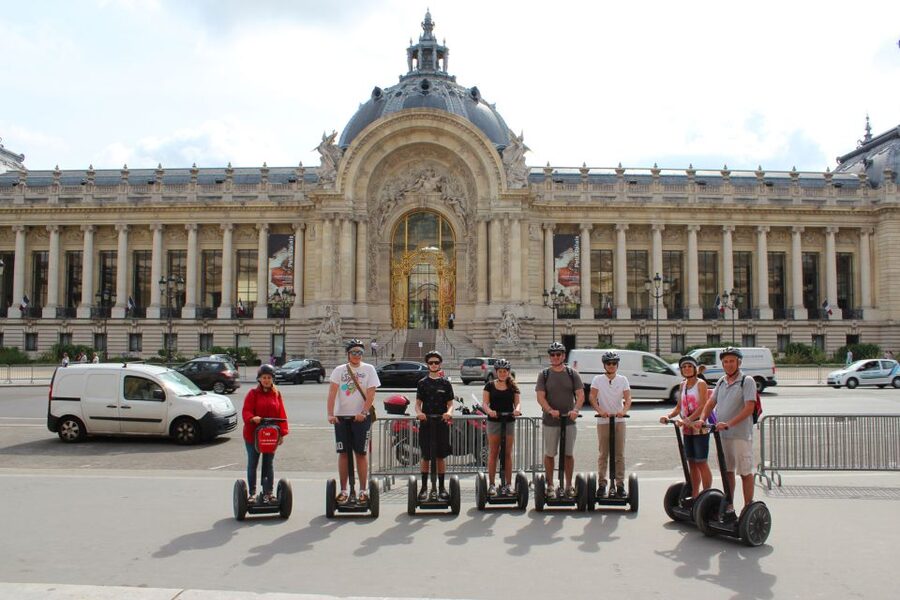 Paris: 1.5-Hour Segway Tour with River Cruise Ticket - Why the Eiffel Tower moment feels better from a moving route