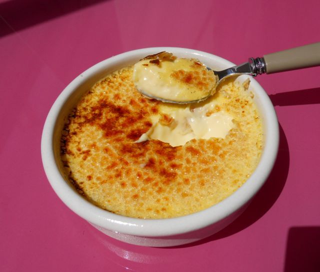 Paris: 2.5-Hour French Pastry Cooking Class - The loft tasting with tea or coffee: practice judging your own results