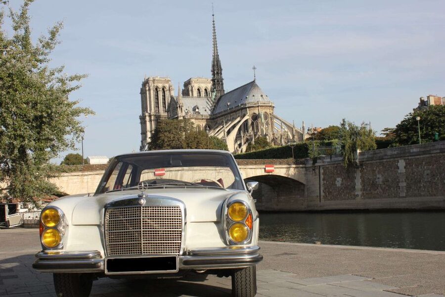 Paris: 2.5-Hour Guided Vintage Car Tour and Wine Tasting - Who this tour suits best, and who should skip it