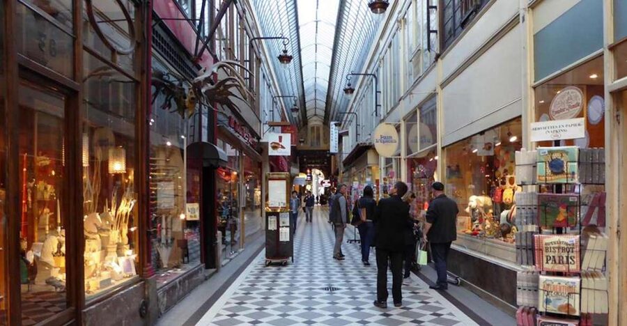 Paris: 2-Hour Passages Private City Tour in German - The Paris Passages: Small Footsteps, Big “How Did This Happen?” Energy