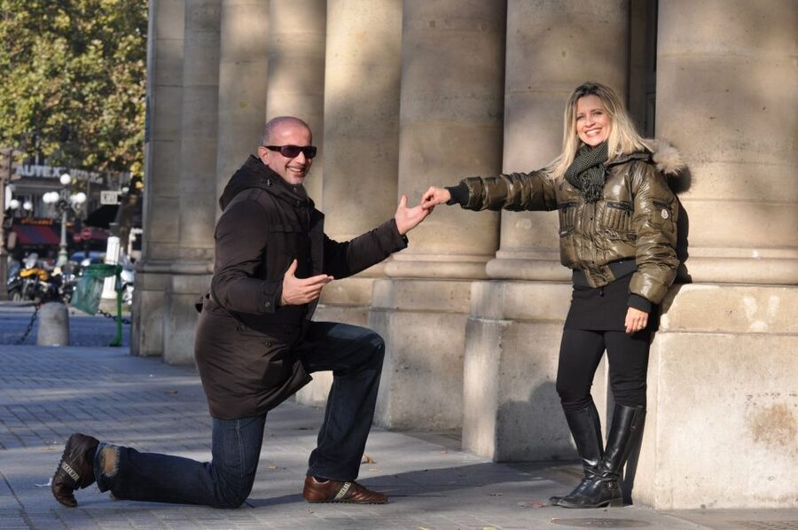 Paris 2-Hour Private Walking Tour with a Photographer - Meeting at 1 Place Colette, then choosing your Paris route
