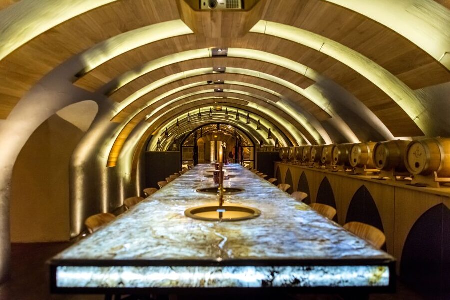 Paris: 2-Hour Wine Making Workshop - Step inside 52 Rue de lArbre Sec, 75001