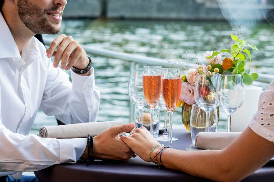 Paris: 3-Course-Dinner Cruise with Wine on the Seine River - Timing, weather, and what to do after the cruise