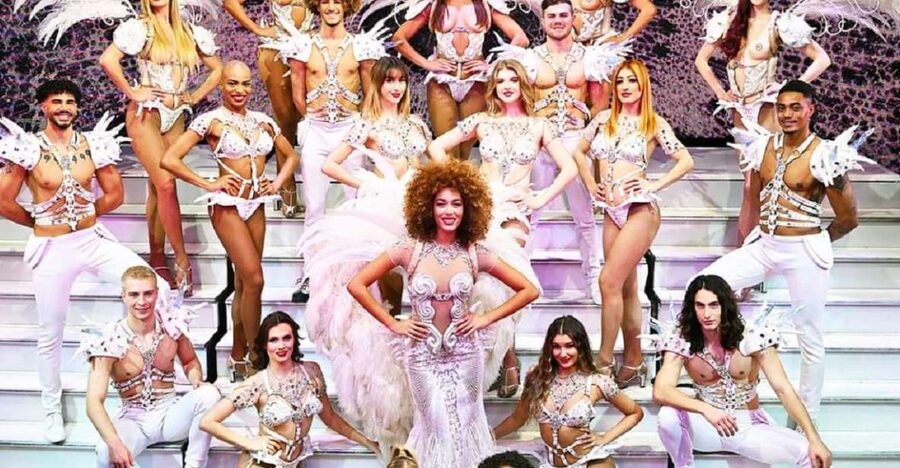 Paris: 3-Course Dinner & Show at Paradis Latin Cabaret - Key highlights to look for