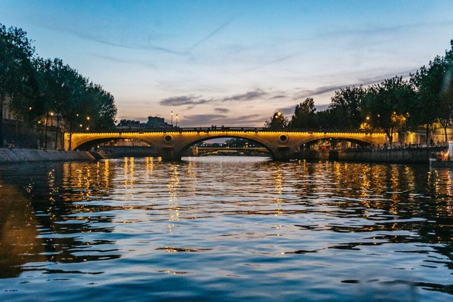 Paris : 3-Course Gourmet Dinner Cruise on Seine River - What’s for dinner: 3 courses, and menus that change by sailing time