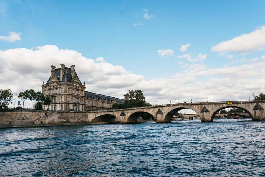 Paris : 3-Course Gourmet Dinner Cruise on Seine River - Price and add-ons: where the real value comes from