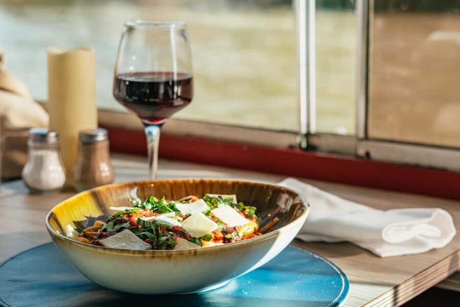 Paris: 3-Course Italian Meal Seine Cruise - Key Points To Know Before You Go