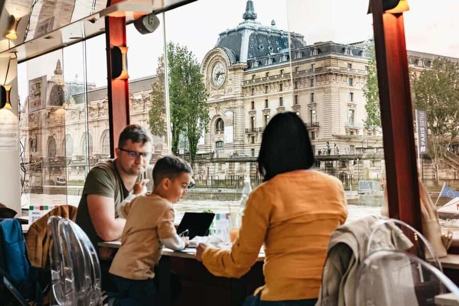 Paris: 3-Course Italian Meal Seine Cruise - Italian Lunch at Le Théo, Plus Paris Views You Can Eat With