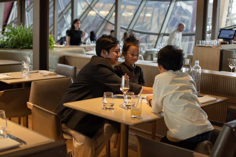 Paris: 3-Course Lunch at Eiffel Tower's Madame Brasserie - What makes Madame Brasserie lunch a smart Eiffel Tower plan