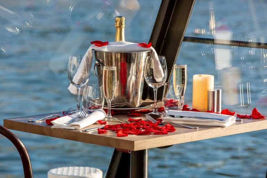 Paris: 3-Course Lunch Cruise on the River Seine - Who Should Book This Cruise, and Who Might Want a Different Plan