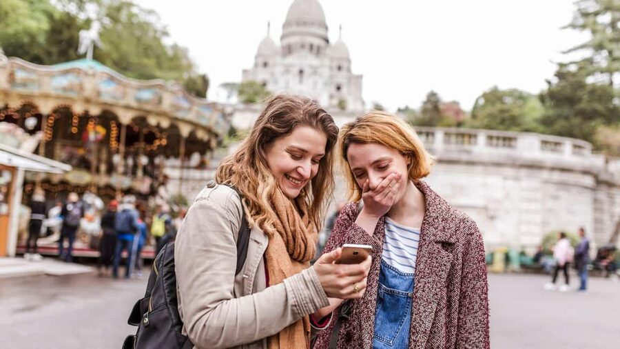 Paris: 3-Hour Private Tour from Champs Élysées to Montmartre - Private means you set the tone, not the guide