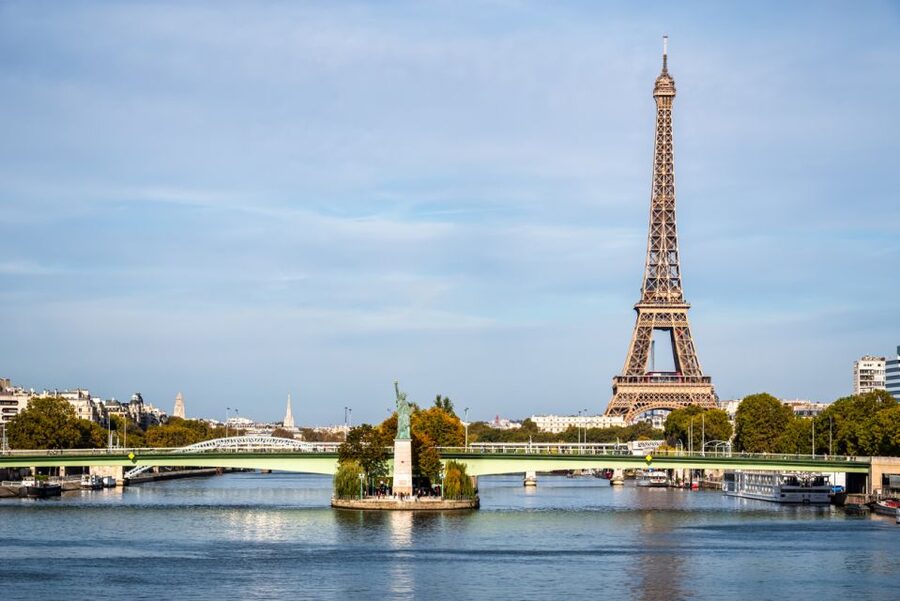 Paris: Access to the Eiffel Tower's 2nd Floor - Important Limit: Why This Ticket Ends at the 2nd Floor