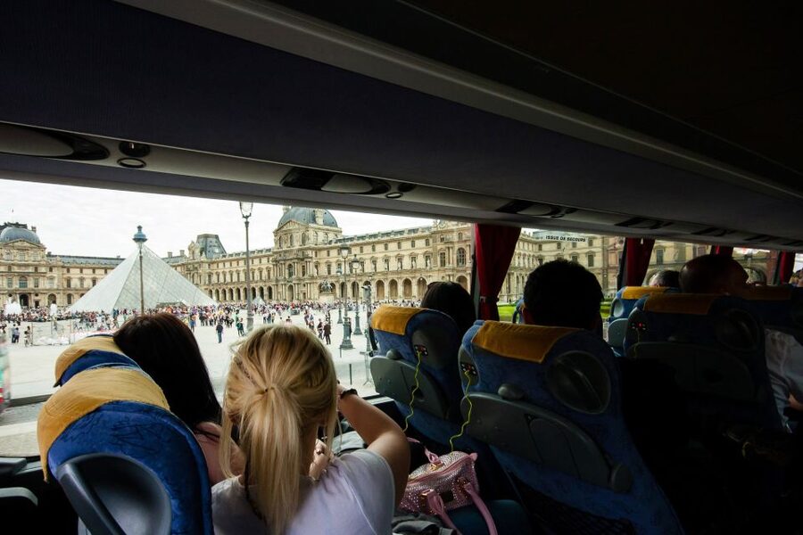 Paris: Audio-Guided Bus Tour & Seine River Cruise - The Seine cruise on a trimaran: what the boat layout does for your photos