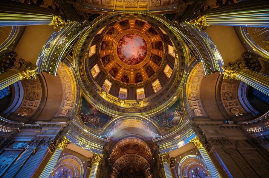 Paris: Aura Invalides Immersive Experience Entry Ticket - Part Two: Guided Attention in the Six Chapels