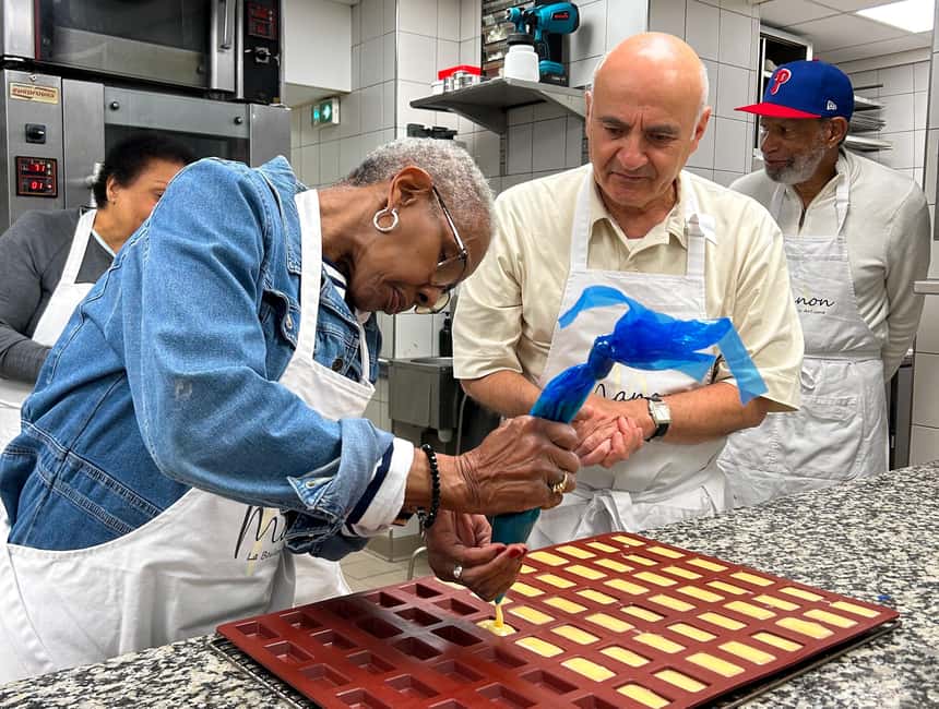 Paris: Baking Insider Experience with a Professional Baker - Baguettes: more than just rolling dough into a stick
