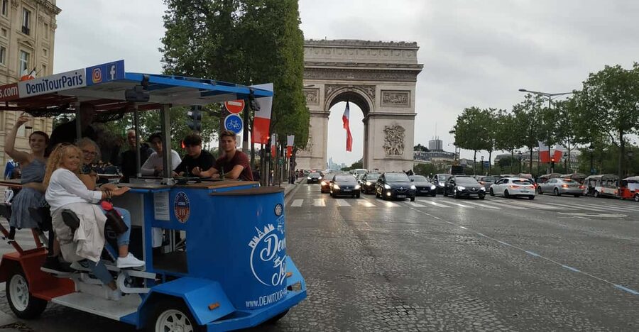 Paris: Beer Bike Bar With Drinks Included - Trocadéro Stop: Eiffel Tower Photos, Sip Breaks, and Tasting-Style Stops