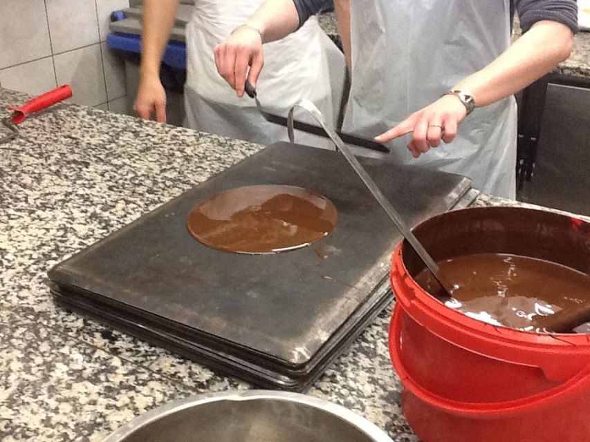 Paris: Behind the Scenes Bakery Tour with Breakfast - A Paris bakery tour that feels like work, in the best way