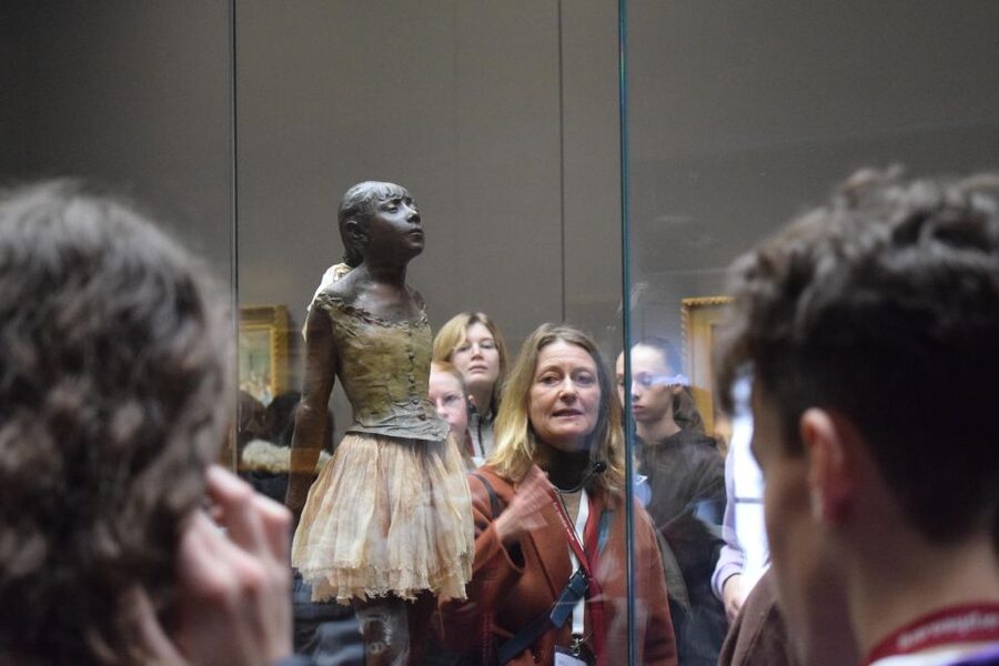 Paris: Best of Orsay Museum Small Group Tour with Tickets - That Quick Viewpoint Stop Outside the Museum