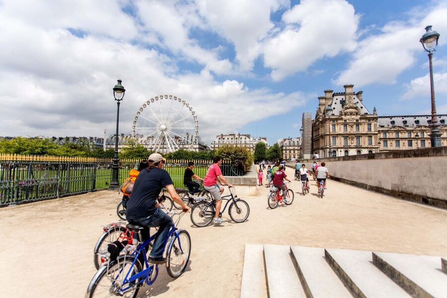 Paris Bike Tour: Eiffel Tower, Place de la Concorde & More - Place de la Concorde: The Square That Sets the Mood