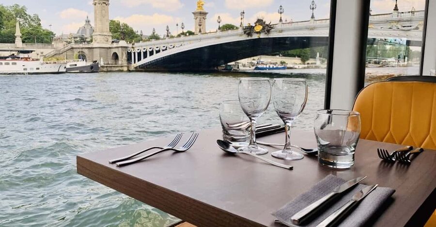 Paris : Bistronomic early dinner cruise - The Scene: Alexandre III Bridge to a Seine Dinner, the Paris Way