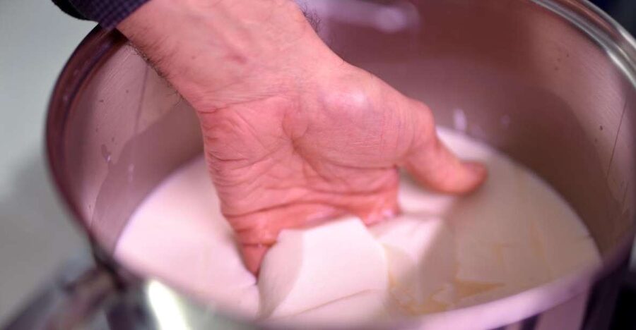 Paris: Butter and Cheesemaking Workshop - Key things that make this workshop worth your time
