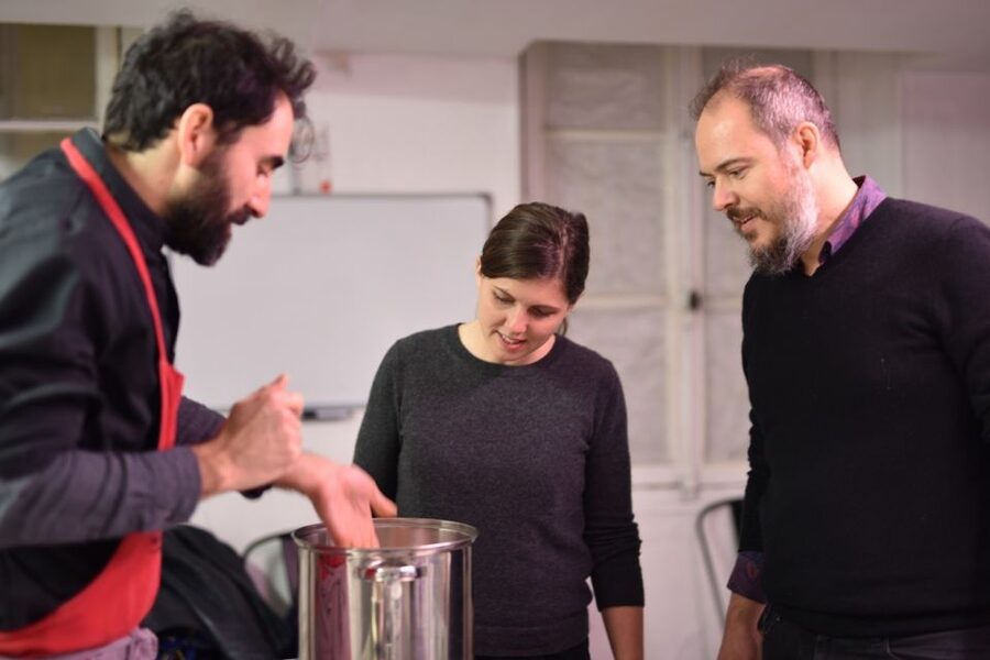 Paris: Butter and Cheesemaking Workshop - How to get the most out of your 2 hours