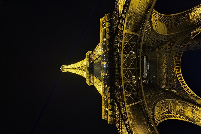 Paris by Night - Pickup and meeting: making the evening easier on you