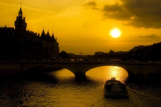 Paris by Night Walking Tour: Ghosts, Mysteries and Legends - Île de la Cité pass-by: Roman fortress layers