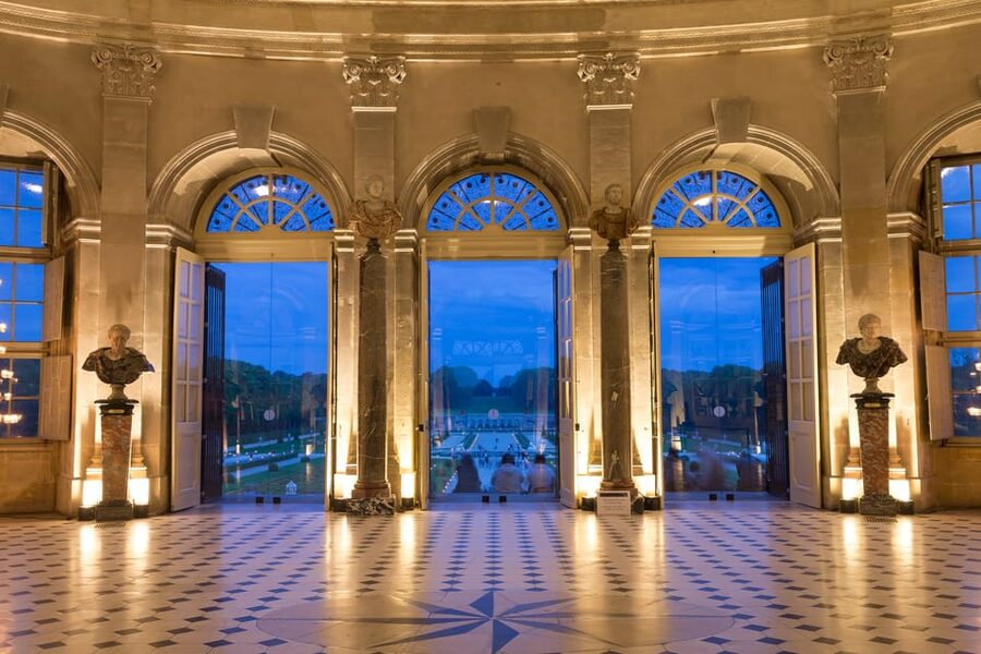 Paris: Candlelit Dinner at Vaux-le-Vicomte by Limousine - Who this experience suits best (and who might rethink it)