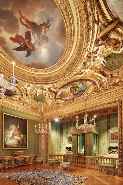 Paris: Candlelit Dinner at Vaux-le-Vicomte by Limousine - Should you book this candlelit dinner at Vaux-le-Vicomte?