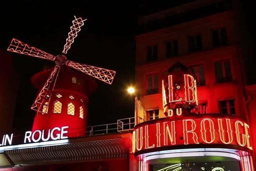 Paris: City By Night Tour - Eiffel Tower views from Trocadéro, then the Alexandre III bridge