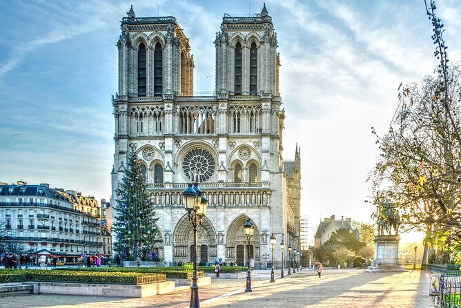 Paris City Center Free Walking Tour (Tip-Based) - The value of a tip-based central Paris intro