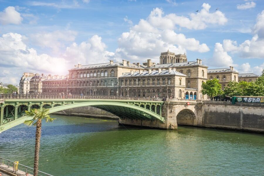 Paris: City Center Group Tour in German - Meeting at 7 Rue Meyerbeer, then walking into Paris’ grand core