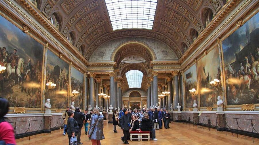 Paris: City Pass – Eiffel, Louvre & 27+ Must-See Sights - Hop-on hop-off bus for 24 hours, how to make it work for you