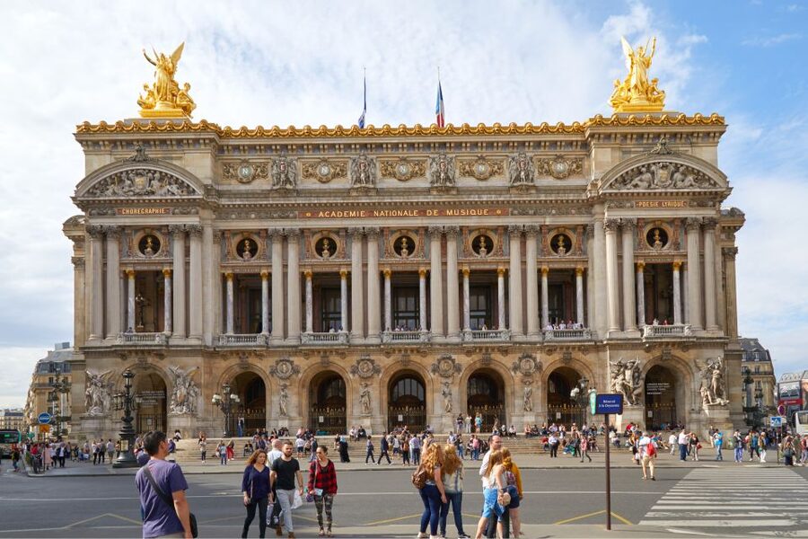 Paris: City Tour with Louvre Tickets & Cider with a Crepe - Crossing the Seine toward modern Paris: Pompidou and Arts-et-Métiers