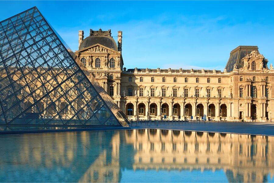 Paris: City Tour with Louvre Tickets & Cider with a Crepe - The Louvre with direct access and an audio guide: how to make it count