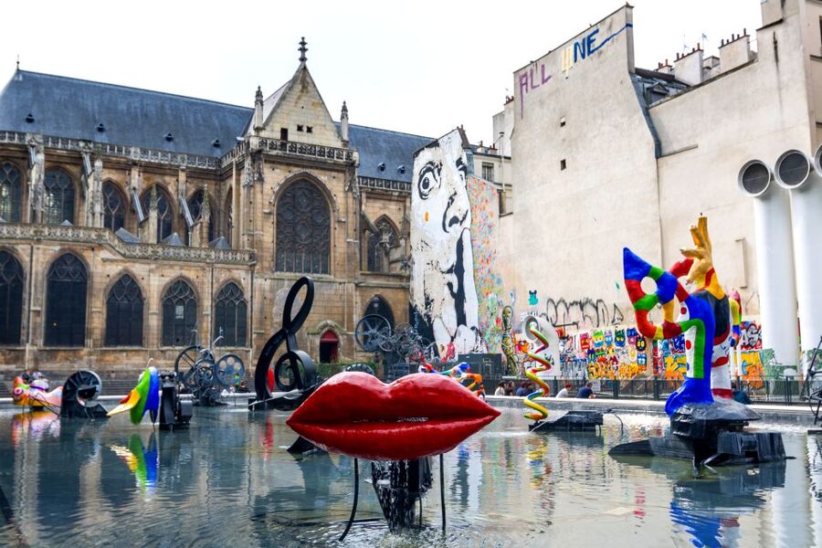 Paris: City Tour with Louvre Tickets & Cider with a Crepe - Meeting on Pont Neuf, and why the first 30 minutes matter