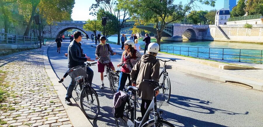 Paris: City Treasures Bike Tour - Hemingway and F. Scott Fitzgerald Café Trail That Feels Real